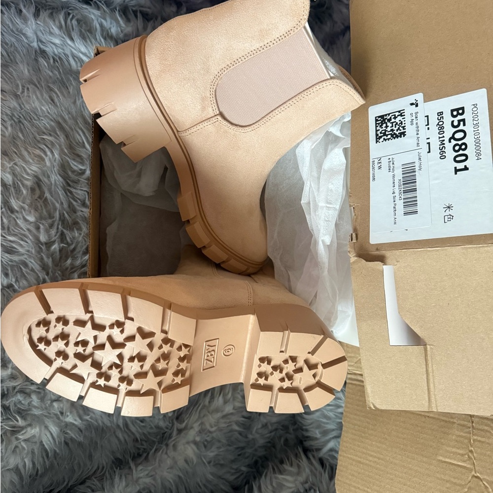 NEW Leather Lug platform ankle boots